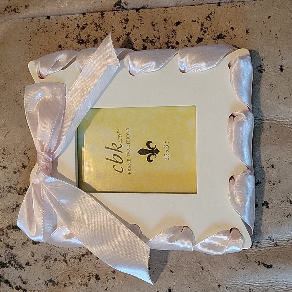 Two 25×3.5 picture frames. - Picture 4 of 7